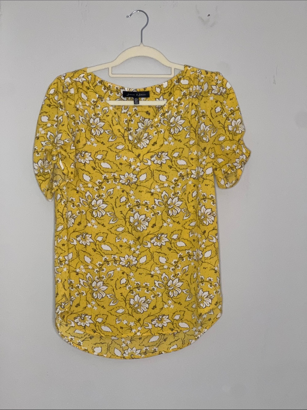 Yellow floral puffed ruche sleeve blouse
